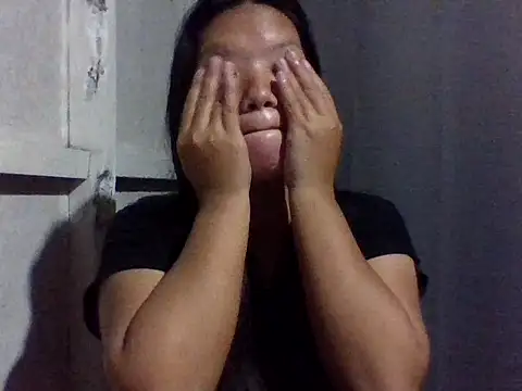 Snapshot of sweetprinces08 chatting on March 5, 2026, 2:02 pm sweetprinces08 online show from March 5, 2026, 2:02 pm