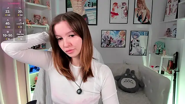 Snapshot of Layla_Bloom chatting on February 28, 2026, 5:36 pm Layla Bloom online show from February 28, 2026, 5:36 pm