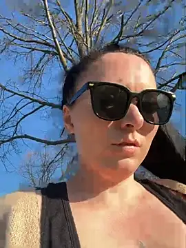 InkedCurly L online show from April 7, 2026, 3:56 pm