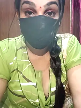 Snapshot of 01Roshani chatting on March 10, 2026, 6:02 pm 01Roshani online show from March 10, 2026, 6:02 pm