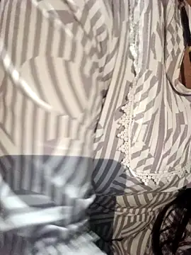 Snapshot of 01Roshani chatting on March 21, 2026, 8:12 pm 01Roshani online show from March 21, 2026, 8:12 pm