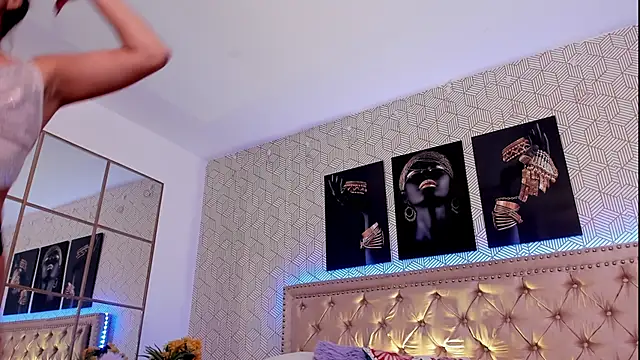 MeganRosseX online show from March 11, 2026, 5:19 pm