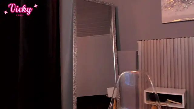 vicky fant4sy online show from February 19, 2026, 1:51 pm