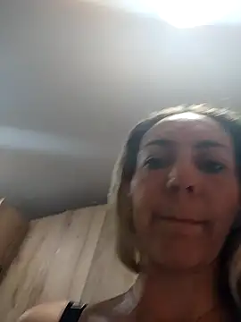 Snapshot of Monita_Med chatting on February 15, 2026, 12:36 pm Monita Med online show from February 15, 2026, 12:36 pm