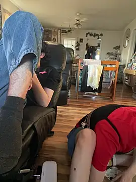 SugarNCinnamon online show from March 9, 2026, 11:42 pm