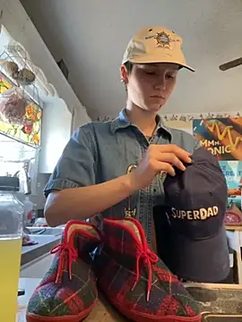 SugarNCinnamon online show from March 14, 2026, 10:15 pm