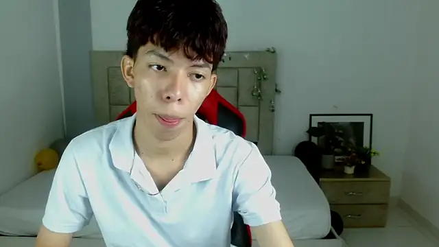 Nico  fox123 online show from January 13, 2026, 5:40 pm