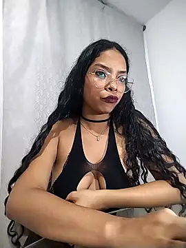 KATALINA SANTANA  online show from March 3, 2026, 12:06 am