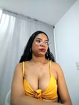 Snapshot of KATALINA_SANTANA_ chatting on May 12, 2026, 12:08 am KATALINA SANTANA online show from May 12, 2026, 12:08 am