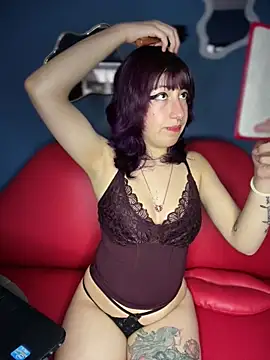 SweetMilly online show from January 6, 2026, 9:18 pm