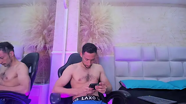 TyagoRoberts  online show from January 18, 2026, 9:29 pm