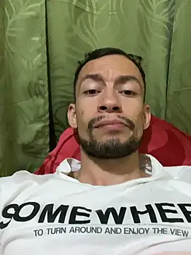 TyagoRoberts  online show from February 4, 2026, 2:50 am