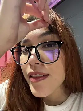 CrystalFairy007 online show from May 25, 2026, 4:29 am