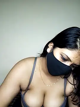 Snapshot of Kushi_Sharmaa chatting on February 15, 2026, 7:51 am Kushi Sharmaa online show from February 15, 2026, 7:51 am
