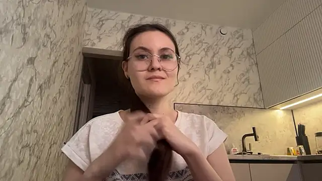 Snapshot of LanaLive chatting on January 14, 2026, 11:05 am LanaLive online show from January 14, 2026, 11:05 am