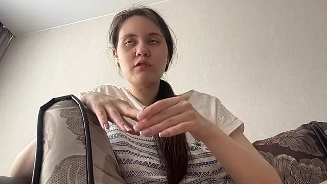 Snapshot of LanaLive chatting on April 6, 2026, 5:08 am LanaLive online show from April 6, 2026, 5:08 am