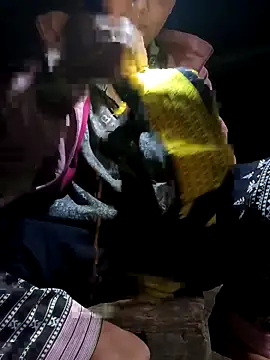 Snapshot of vesla-2k chatting on March 8, 2026, 4:05 am vesla-2k online show from March 8, 2026, 4:05 am