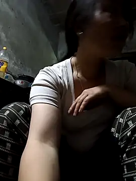 Snapshot of vesla-2k chatting on March 27, 2026, 11:10 am vesla-2k online show from March 27, 2026, 11:10 am