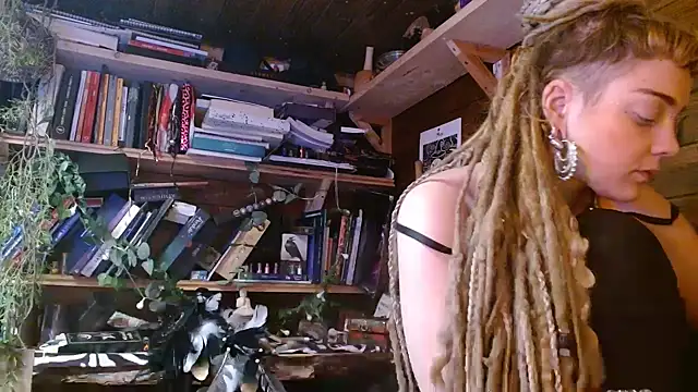 spiralhokkaido23 online show from June 9, 2026, 8:15 am