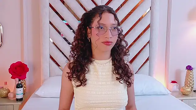 Suzie-Bingham online show from January 10, 2026, 9:05 pm