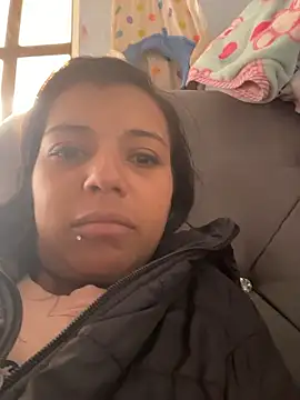 cinthia2011 online show from January 14, 2026, 5:51 pm