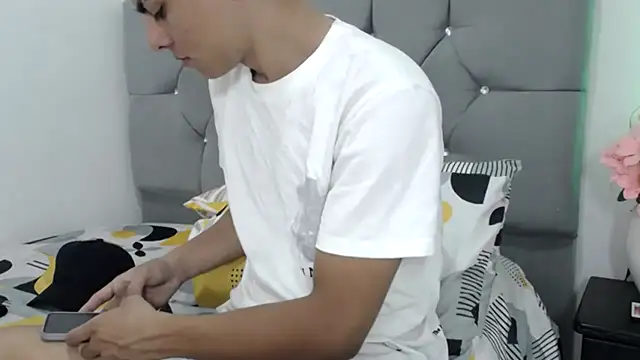 Loganjhonson19 online show from February 6, 2026, 2:05 am