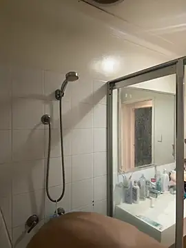 Milkmanjack online show from February 10, 2026, 7:29 pm