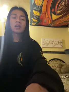 EnviousMaddie online show from May 7, 2026, 9:42 pm