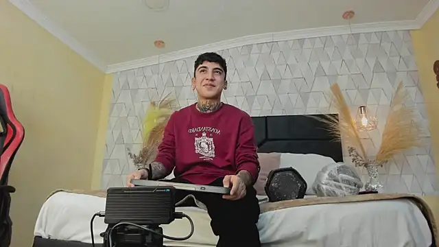 MarkOlsenn online show from February 6, 2026, 8:23 pm