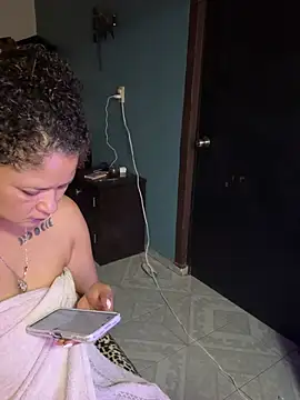 Snapshot of NenisJessicaOchoa chatting on February 3, 2026, 6:13 pm NenisJessicaOchoa online show from February 3, 2026, 6:13 pm