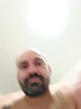 FreeDeLick86 online show from July 21, 2026, 8:33 pm
