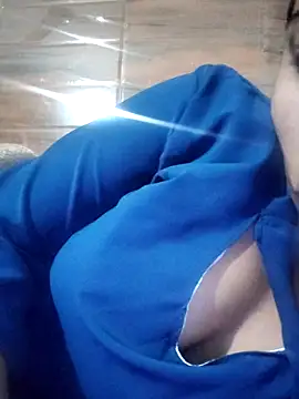 Snapshot of catstar143 chatting on March 26, 2026, 7:41 pm catstar143 online show from March 26, 2026, 7:41 pm