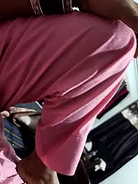 Snapshot of catstar143 chatting on April 17, 2026, 6:38 am catstar143 online show from April 17, 2026, 6:38 am