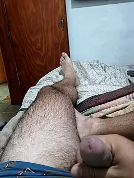 Pitypin7 online show from May 4, 2026, 10:39 pm
