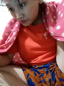 yumyum112 online show from March 17, 2026, 1:36 pm