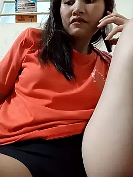 yumyum112 online show from March 19, 2026, 1:26 pm