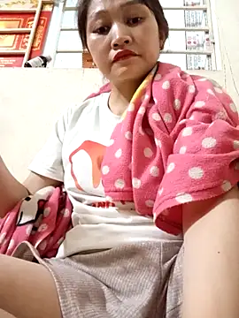 yumyum112 online show from March 23, 2026, 2:10 pm