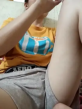 yumyum112 online show from March 24, 2026, 1:16 pm