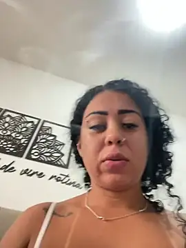 Cachinhossfd online show from May 12, 2026, 10:34 am