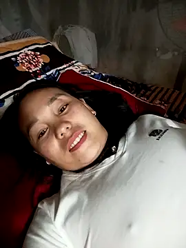 vanvan005 online show from April 25, 2026, 1:41 pm