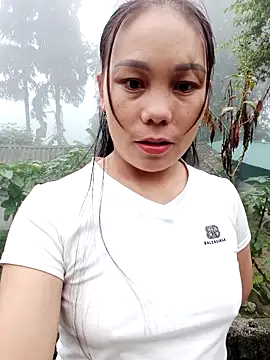 vanvan005 online show from May 11, 2026, 1:55 am