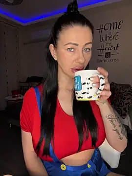 IRISWHITE17 online show from February 23, 2026, 5:49 am