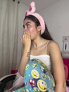 Stormi th online show from February 7, 2026, 11:52 pm