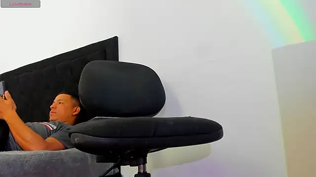 Snapshot of camilo_model chatting on March 23, 2026, 2:54 pm camilo model online show from March 23, 2026, 2:54 pm