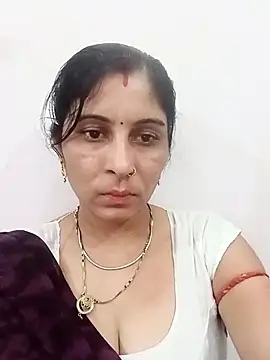 Hot ree85 online show from March 29, 2026, 7:41 am