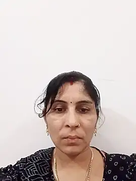 Hot ree85 online show from April 26, 2026, 7:28 am