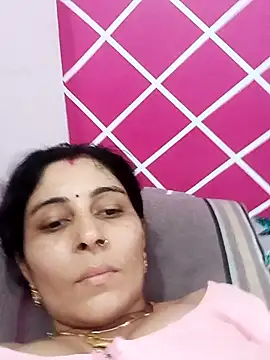 Hot ree85 online show from May 6, 2026, 4:52 am