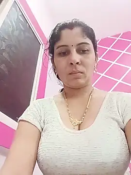 Hot ree85 online show from June 5, 2026, 1:56 am
