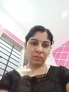 Hot ree85 online show from June 11, 2026, 4:32 am
