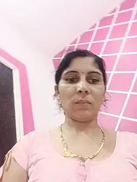 Hot ree85 online show from June 14, 2026, 4:47 am